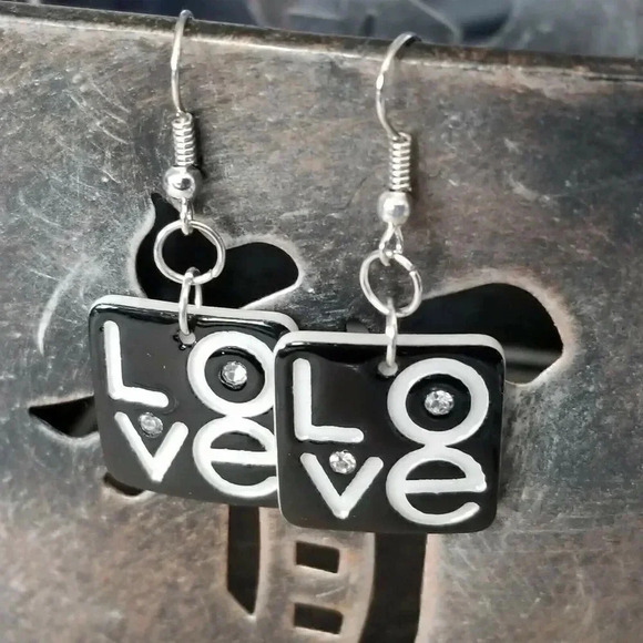 Retro White Black Lucite Acrylic Austrian Crystal Square Love Dangle Earrings - Picture 3 of 5